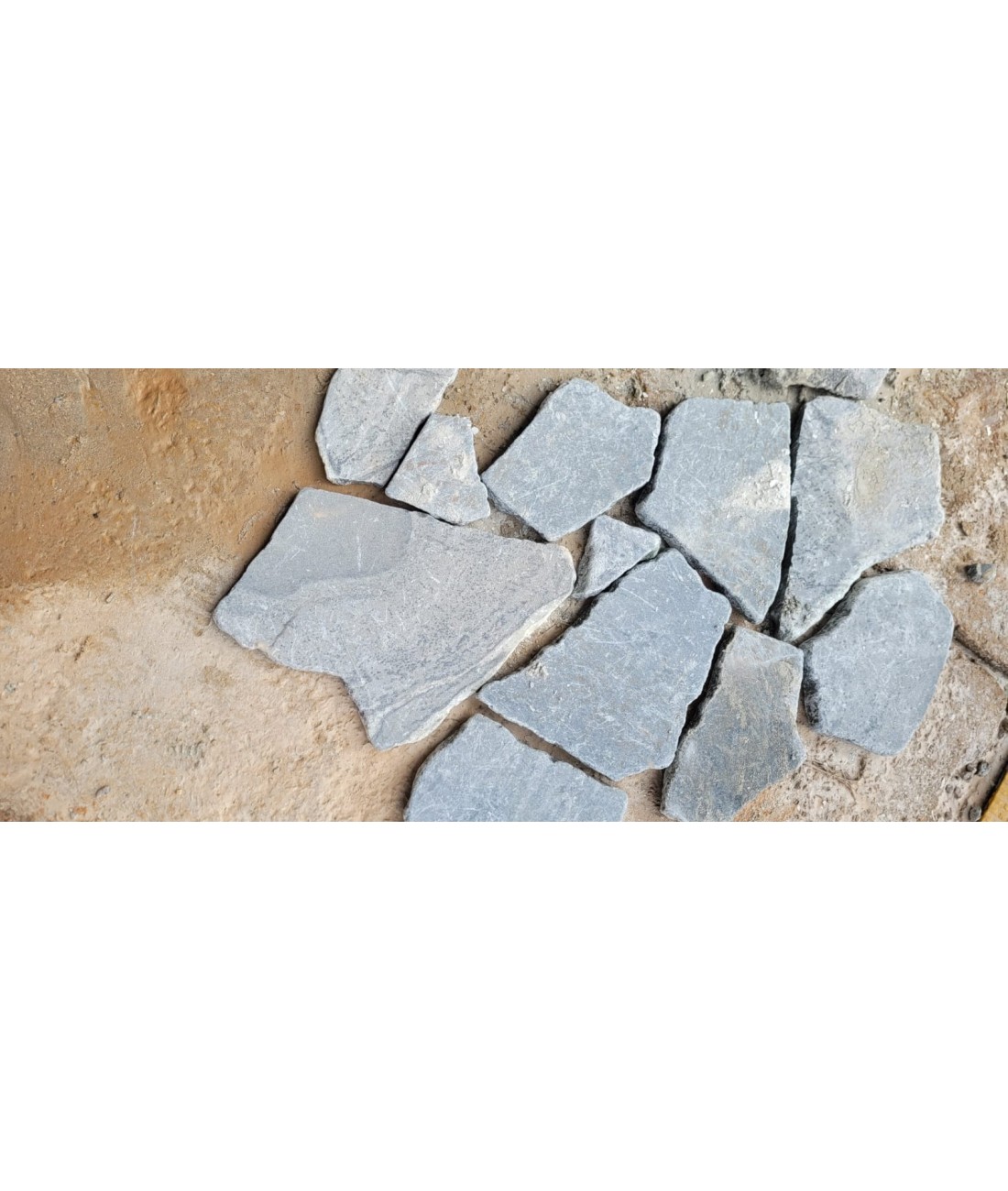 Pedra-Sabão Moledo Stone Casa® – Cacos naturais autênticos de Minas Gerais, textura rústica e acabamento eco-friendly.